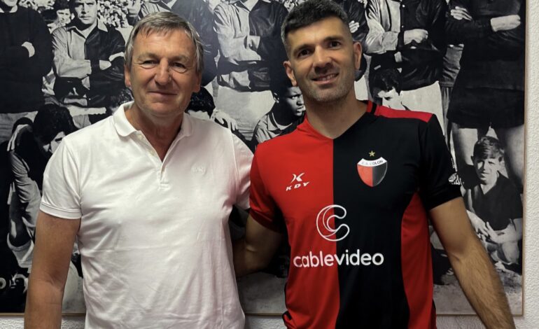  Gigliotti fue presentado en Colón: «Soy consciente 100% de las exigencias del club»