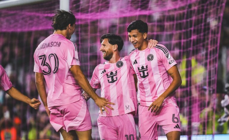 Con uno menos y dos asistencias de Messi, Inter Miami empató agónicamente