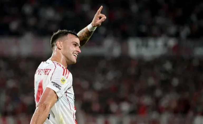 González Pirez charló con Gallardo y se quedará en River