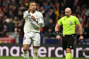 Con mucha polémica, el Real Madrid derrotó por penales al Atlético de Simeone