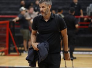 Gracias a un importante esfuerzo económico, Colón viaja en avión a Mendoza para enfrentar a Gimnasia