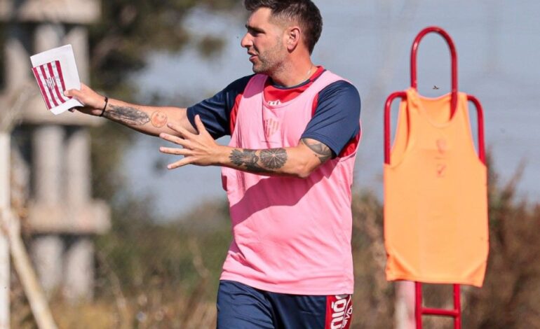  Nicolás Vazzoler: «Nos encontramos con un plantel predispuesto»