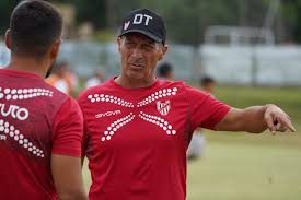 Pedro Troglio dejó de ser el director técnico de Instituto