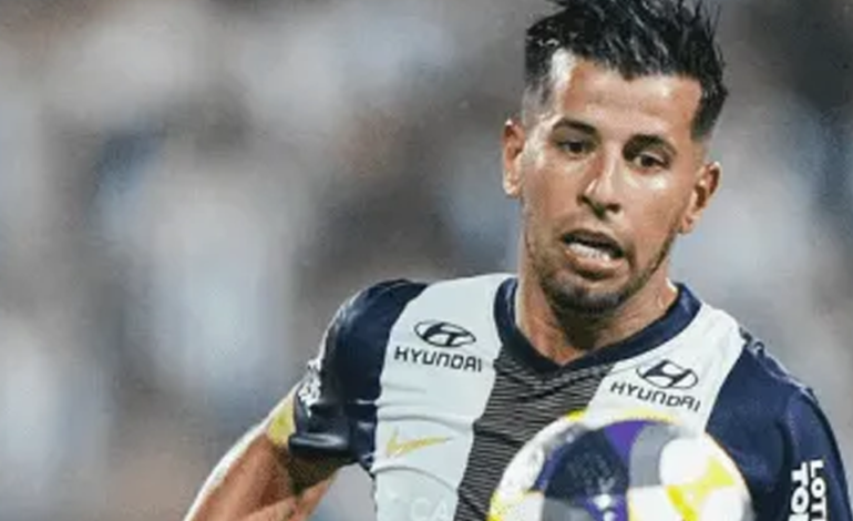 Pablo Ceppelini, suspendido cuatro meses por xenofobia en la serie ante Boca