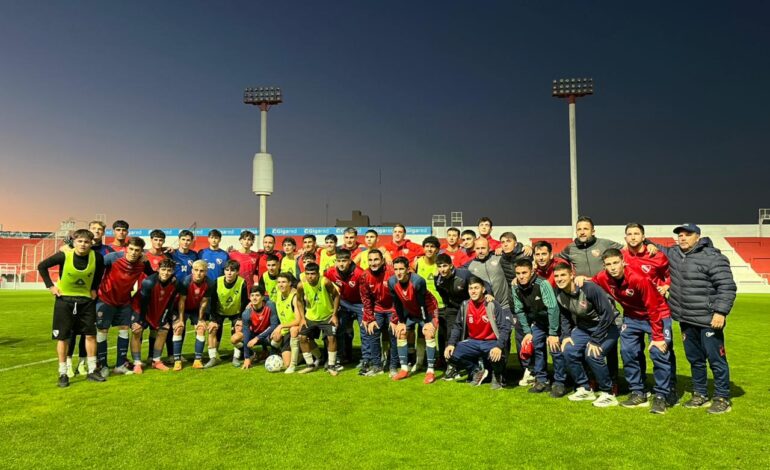 Unión aplastó en un amistoso a Independiente de Santo Tomé