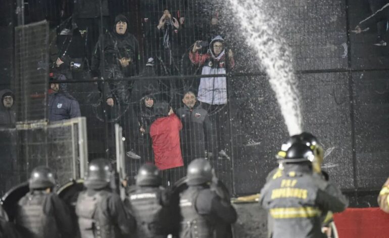 LAMENTABLE: Así se retiraron algunos jugadores de Colón tras los incidentes