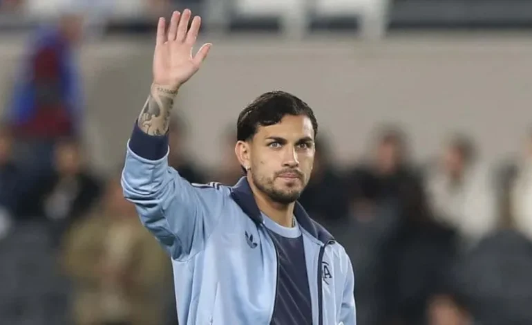 Leandro Paredes llegó a Argentina para sumarse a Boca