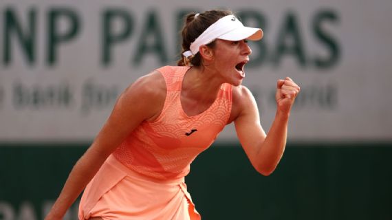 De perder en la qualy a segunda ronda: Solana Sierra es la primera argentina en ganar en Wimbledon