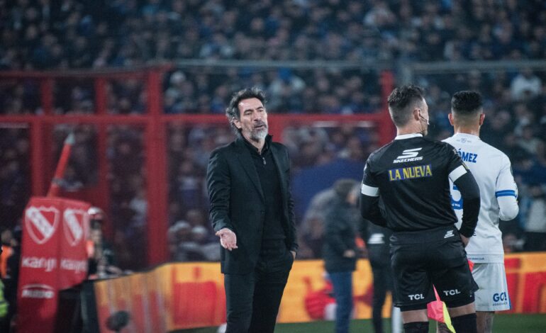 Domínguez se fue «dolido» por la caída de Estudiantes, pidió refuerzos y habló de la salida de Boselli