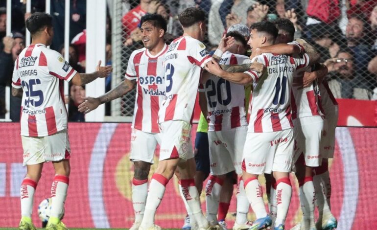 Video: EL GOL DE CARAMELO MARTÍNEZ tras el error GARRAFAL de González Pírez