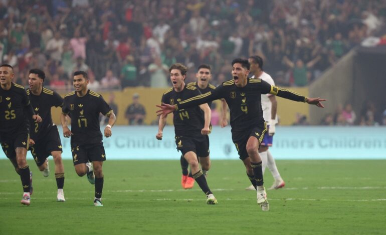 México se consagró campeón de la Copa Oro tras vencer a Estados Unidos por 2-1