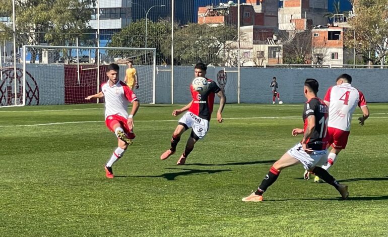 La reserva de Colón cortó la sequía con un triunfazo ante Huracán