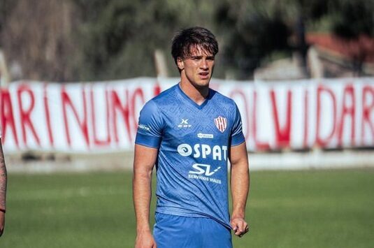 Franco Ratotti firmaría su primer contrato profesional y se iría a prestamo