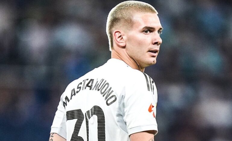 Franco Mastantuono debutó como titular en el Real Madrid