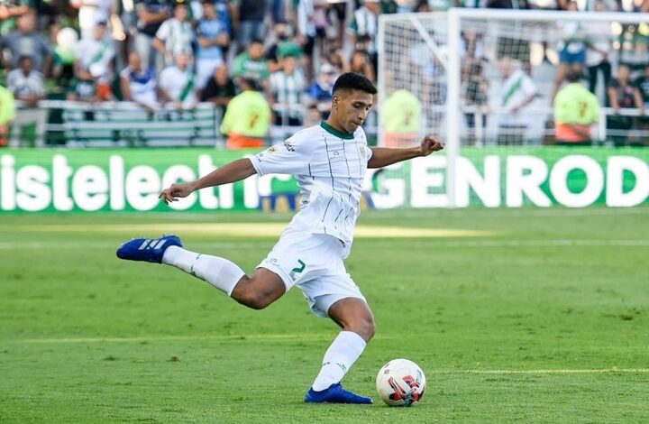 INSÓLITO, Belgrano le compró un jugador a Banfield en pleno partido y lo reemplazaron en el ET