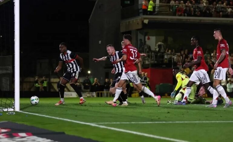 Grosero error de Onana y papelón de Manchester United: ¿Vuelven a buscar al Dibu?