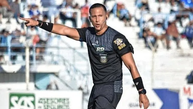 ¿Como le fue a Colón con el arbitraje de Bruno Amiconi?