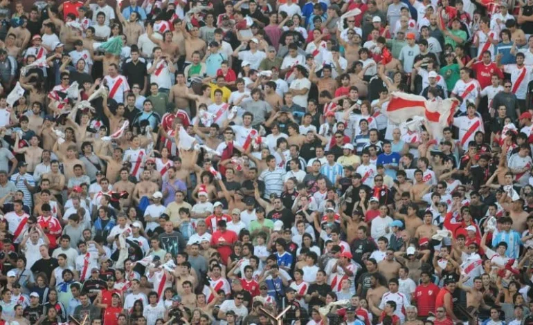 River llevaría visitantes a la cancha de Lanús