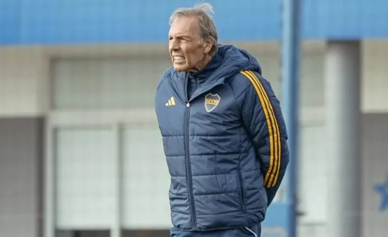 Russo no podrá repetir la formación de Boca y deberá cambiar el plan ante las lesiones