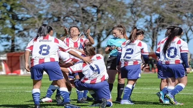 FEMENINO: Unión venció a Defensa y sigue su camino rumbo a la final por el ascenso