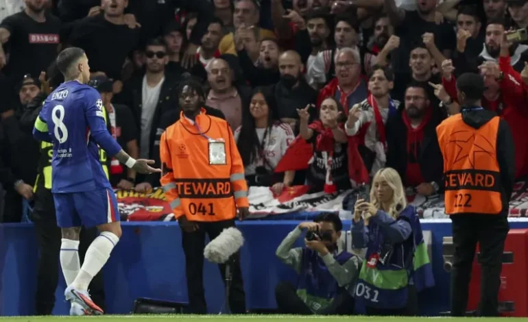 Enzo Fernández fue agredido por hinchas de Benfica ¡Y LO DEFENDIÓ JOSÉ MOURINHO!