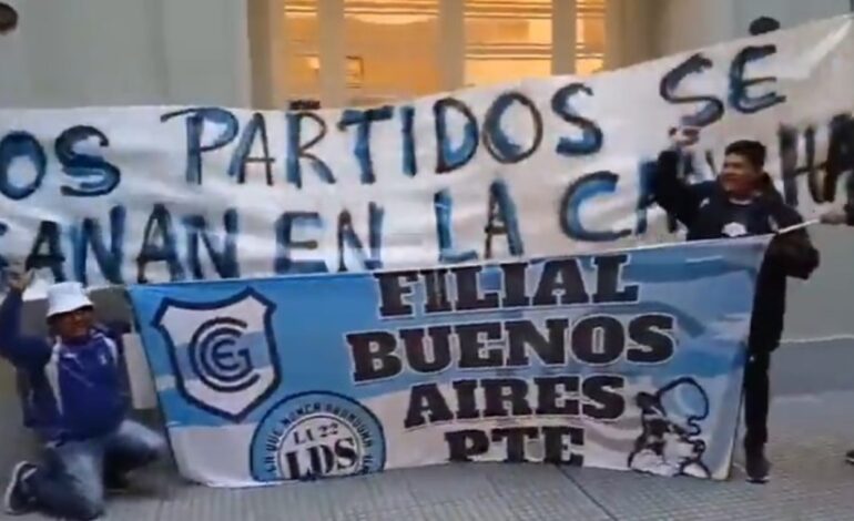 Protesta en AFA: Hinchas de Gimnasia de Jujuy reclaman por el fallo del partido contra Deportivo Madryn