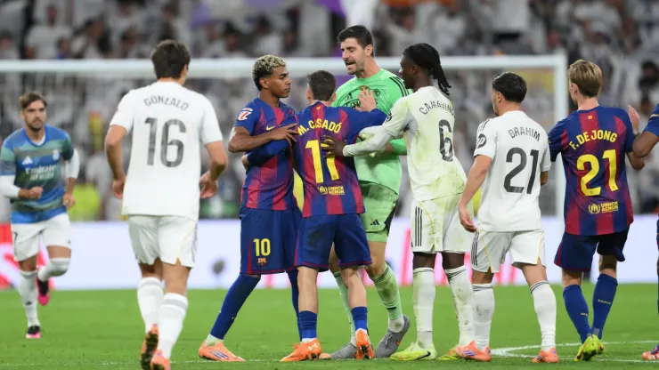 VIDEO | El PICANTE cruce entre Lamine Yamal y los jugadores de Real Madrid al término del clásico