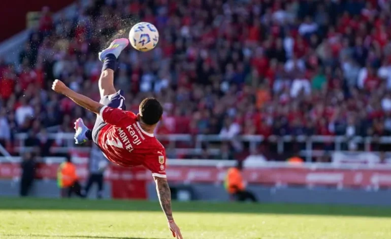 Dos argentinos nominados al Premio Puskas