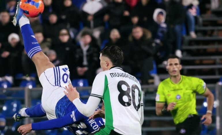 Otro buen partido de Nico Paz en el Como: casi golazo de chilena y una asistencia
