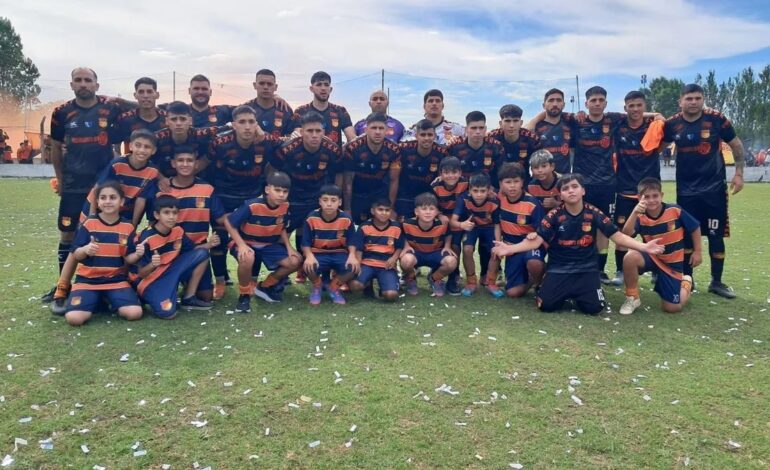 Las Flores II logró el ascenso a la Primera División de la Liga Santafesina de Fútbol.