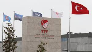 Prisión preventiva para 11 futbolistas en Turquía por apuestas ilegales