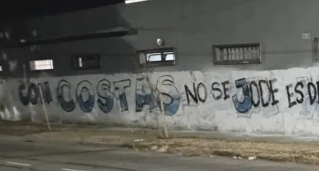 ¿Intocable o por historia? La AGRESIVA DEFENSA de los hinchas a COSTAS que divide a Avellaneda