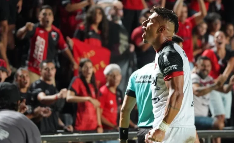 Colón: Alan Bonansea entrenó con el grupo y llegaría sin problemas al partido ante Central Norte en Salta