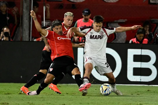 Noche de gloria en la Fortaleza: Lanús inicia ante el gigante Flamengo el sueño de la Recopa
