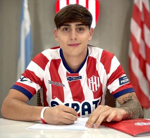 Dylan Greco firmó su primer contrato profesional