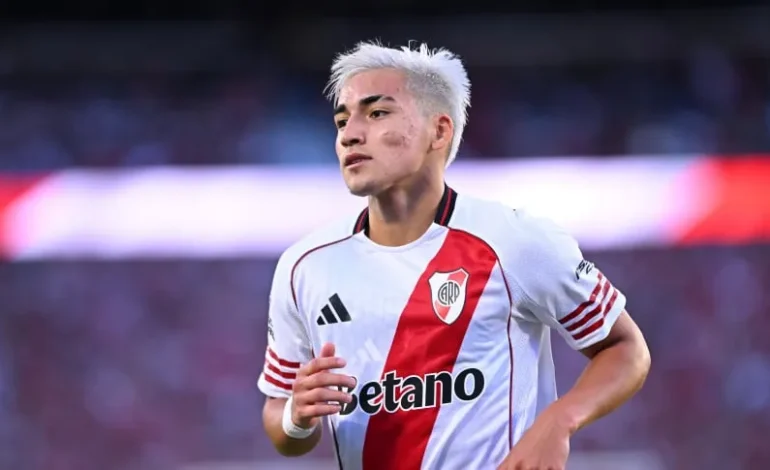 Ian Subiabre terminó tocado y ES DUDA en River para el debut en la Sudamericana