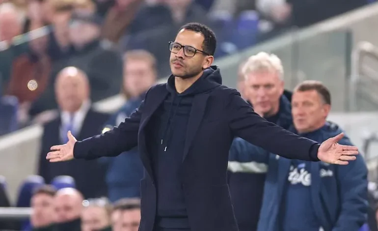  ENZO SIN DT: Chelsea despidió a Rosenior