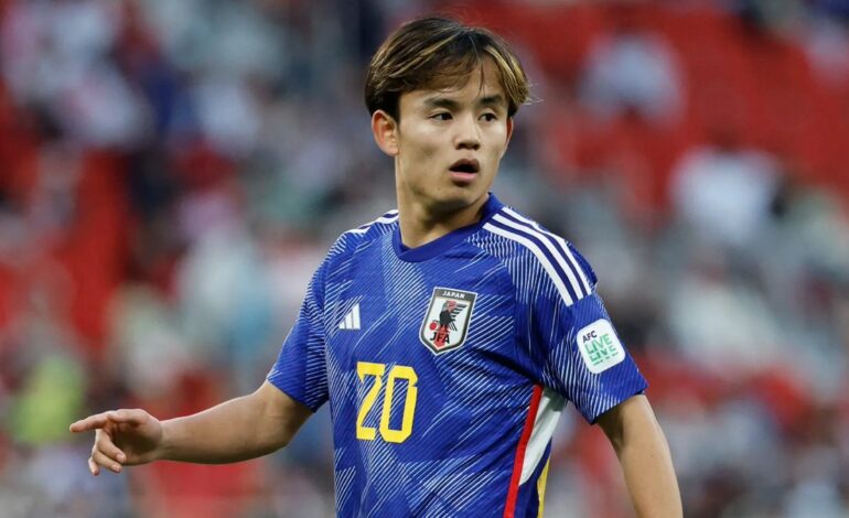 Japón en vilo por Kubo: abandonó el estadio en silla de ruedas tras el empate con Países Bajos