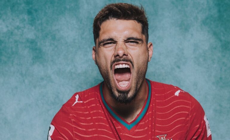 Pedro Neto se la jugó: «Soy el jugador más lindo del Mundial»