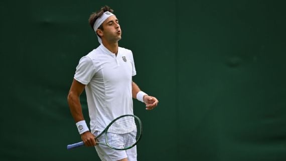 Sin respuestas ante el libreto de Medvedev: Etcheverry se despidió rápido en su debut en Halle