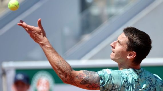 La mala fortuna frenó a Ugo Carabelli en un debut que rozaba la perfección
