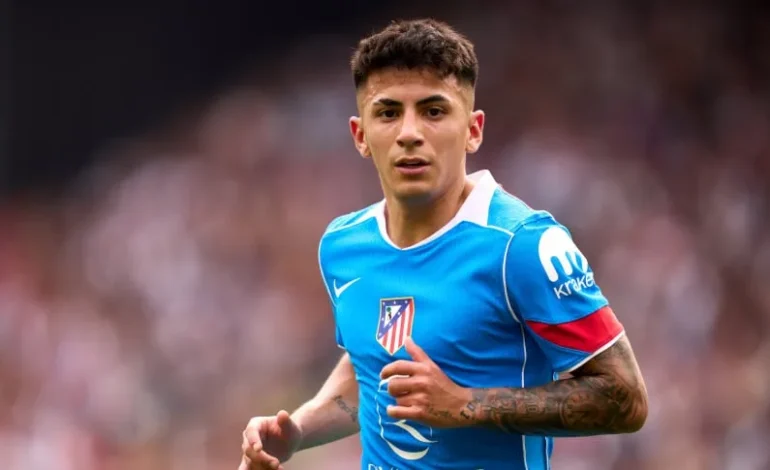 ¿Se va para Medio Oriente? Al-Ahli sacude el mercado con una millonaria oferta por Thiago Almada