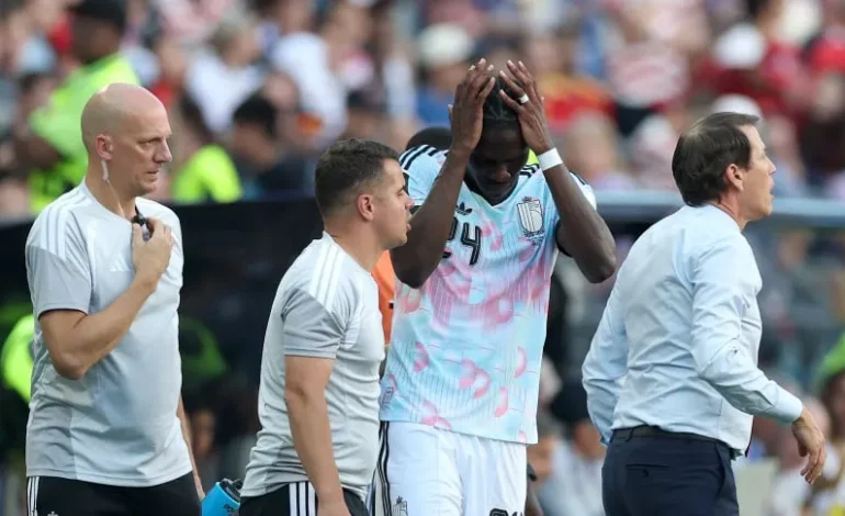 Se confirmó la GRAVE LESIÓN de Amadou Onana y se perderá los cuartos de final del Mundial