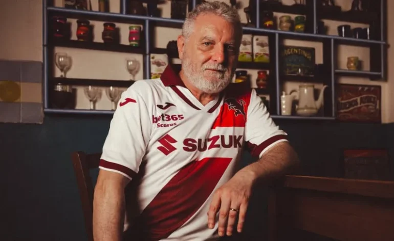 Torino presentó una camiseta homenaje a River y volvió a celebrar su «eterna amistad»