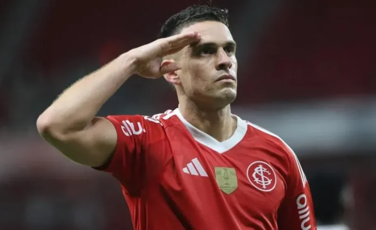 «El Comandante en casa»: River oficializó la vuelta de Rafael Santos Borré hasta 2029