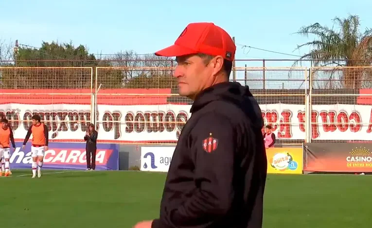 Marcelo Candia dejó de ser el entrenador de Patronato