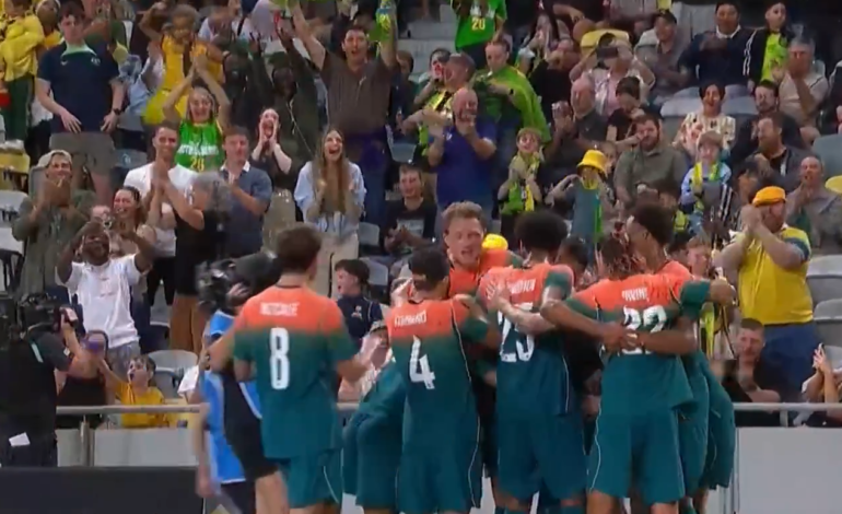 VIDEO | Australia sorprendió a Brasil con un GOLAZO de TIRO LIBRE de Irankunda