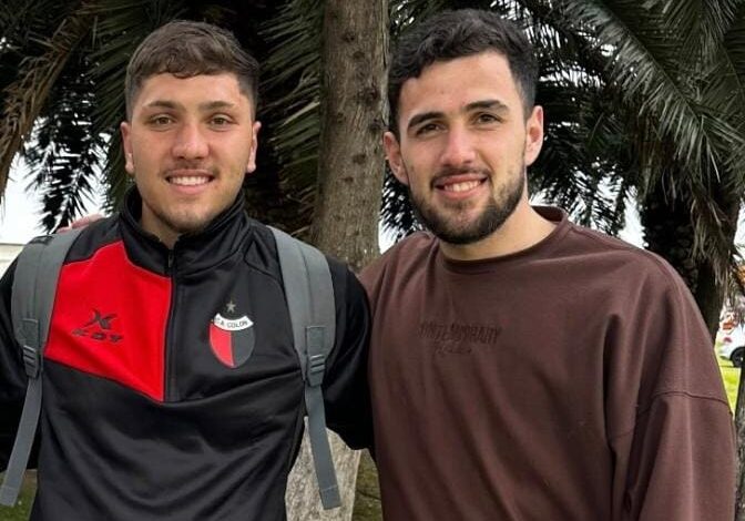 DIJO PRESENTE: Alan Forneris fue a ver el partido de la Reserva de Colón en Avellaneda