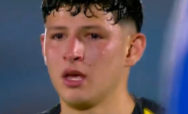 Tuvo un gesto de fair play, el público lo abucheó, sus compañeros le recriminaron y terminó llorando