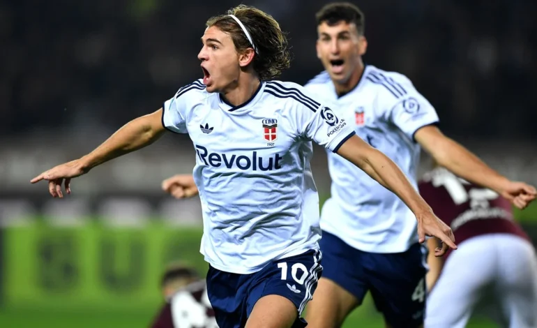 Nico Paz brilló con un gol y una asistencia en la remontada del Como ante Torino